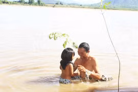 Lễ tắm sông Thần xả xui của người J’rai