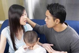 Chồng cấm tôi dạy con riêng của chồng