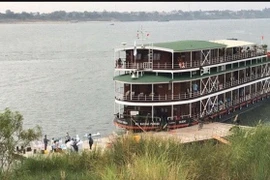 Tiền Giang họp khẩn vì du khách người Anh mắc Covid-19 “ghé thăm”