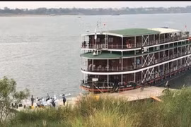 Tiền Giang họp khẩn vì du khách người Anh mắc Covid-19 “ghé thăm”