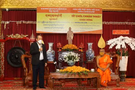 Phó Thủ tướng Thường trực chúc mừng Tết cổ truyền Chôl Chnăm Thmây