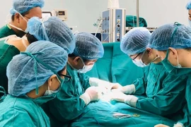 Tạo hình lỗ tiểu thấp bảo toàn chức năng sinh sản