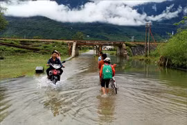 Bộ GD&ĐT yêu cầu đảm bảo an toàn cho học sinh trong cơn bão số 5