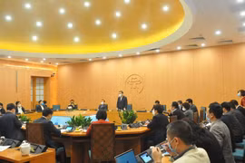 Hà Nội: Đóng cửa quán ăn đường phố, trà đá, cà phê từ 0h ngày 16/2