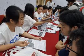 Điểm thi tốt nghiệp THPT cao sẽ như có tiền đi chợ