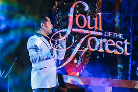 Danh ca Bằng Kiều phiêu hết mình khi lần đầu tiên hát trong rừng thông