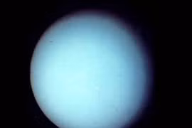 Tiết lộ bất ngờ về “kẻ tấn công” sao Thiên Vương nghiêng ngả