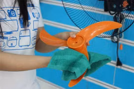 Cần vệ sinh quạt ngay khi thấy bám bụi