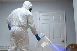 Súng phun khử khuẩn: Sử dụng sai hại sức khỏe, hỏng thiết bị