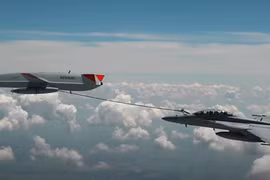 Hải quân Mỹ thử nghiệm UAV tiếp dầu trên không cho F / A-18 Super Hornet