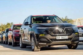 Cư dân mạng phát sốt với chuyến offline lớn nhất của cộng đồng yêu xe thương hiệu Việt