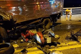 Tai nạn trên cầu Rạch Miễu, 2 người đi cấp cứu