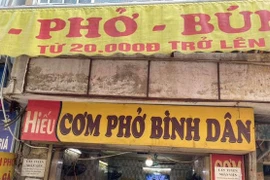 Vào ăn 'quán cơm 'thất đức', giá 'cắt cổ' bệnh nhân' gây phẫn nộ ở Hà Nội