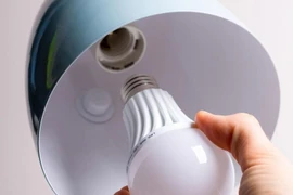 Bóng đèn LED mới phát ra ít ánh sáng xanh 