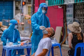 Hà Nội: Phong toả nhiều công ty vì có hàng chục ca dương tính mới phát hiện