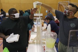 Hơn một nửa dân Texas vẫn lao đao vì mất nước