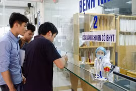 Phó Thủ tướng: Điều chỉnh giá dịch vụ khám chữa bệnh theo đúng lộ trình