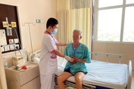 Ung thư đại tràng thường xuất hiện trên người cao tuổi, thích ăn thịt đỏ