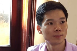 Cụ ông dự tòa cả ngày chờ BS Lương… vô tội