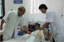 Xử lý bí tiểu sau mổ cột sống