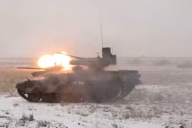 Video: Xe yểm trợ hỏa lực tăng thiết giáp BMPT huấn luyện chiến đấu