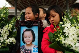 Thắp lên sự tử tế, nhưng ai sẽ là người “giữ lửa”?