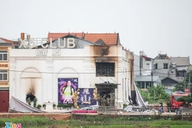 Phút kinh hoàng khi lửa thiêu rụi bar X5 Club