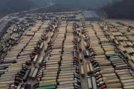 Cửa khẩu quá tải xe hàng, Trung Quốc kiên quyết hạn chế giao thương