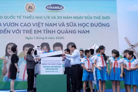Vinamilk mang niềm vui uống sữa đến với trẻ em Quảng Nam