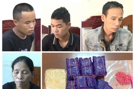 Các đối tượng cùng số ma túy là tang vật bị thu giữ.