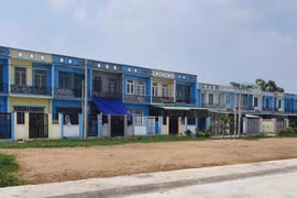 TPHCM: Quản lý rất chặt, sao cả loạt khu dân cư không phép vẫn xây trên đất nông nghiệp? 