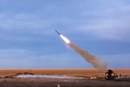 Trung Quốc tuyên bố phát triển tên lửa phòng không di động tốt nhất thế giới