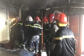 TP.HCM: Ngôi nhà bốc cháy dữ dội lúc sáng sớm khiến 7 người mắc kẹt, trong đó có 2 trẻ em