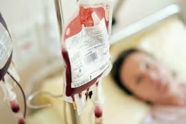 Băn khoăn khi truyền máu có quan hệ huyết thống