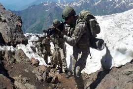 Quân đội Thổ Nhĩ Kỳ tiếp tục chiến dịch chống dân quân người Kurd ở Iraq