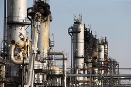  Ả rập Xê út hoảng loạn: 6 UAV Houthi từ Yemen lại tấn công nhà máy lọc dầu của Aramco