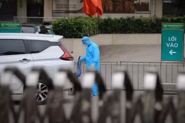 158 nhân viên y tế BV Bạch Mai được trở về nhà sau 20 ngày cách ly