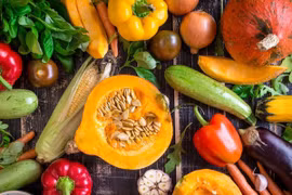 Thoái hóa điểm vàng có thể phòng được từ ăn uống