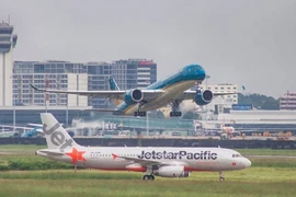  Đề xuất gia hạn giảm thuế bảo vệ môi trường đối với ngành hàng không