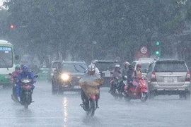 Miền Bắc sắp chuyển rét, mưa dông cục bộ.