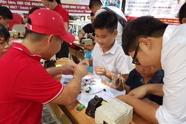 Nghịch lý sinh viên thiếu việc làm, doanh nghiệp thiếu nhân lực