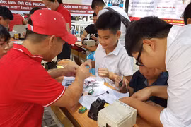 Nghịch lý sinh viên thiếu việc làm, doanh nghiệp thiếu nhân lực