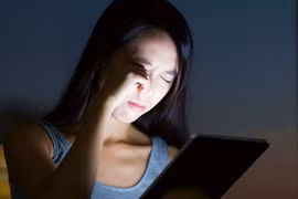 Ngăn chặn tác hại của ánh sáng xanh