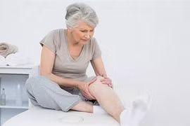 Tưởng ngã nhẹ thành rách sừng sau sụn chêm