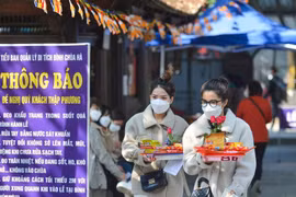 Đến chùa Hà cầu duyên, làm sao để "khi đi lẻ bóng, khi về có đôi"?