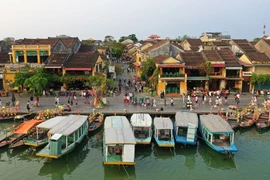 Quảng Nam đề xuất đón khách quốc tế có 'hộ chiếu vaccine'