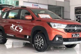 Suzuki XL7 giảm đến 45 triệu đồng, quyết đấu Mitsubishi Xpander 