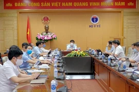 Huy động khoảng 10.000 cán bộ y tế hỗ trợ chống dịch tại TPHCM