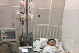 Thượng úy công an bị đâm nhiều nhát dao đã qua cơn nguy kịch