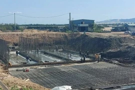 "Tuýt còi" dự án đô thị, biệt thự… cản dòng thoát lũ sông Hà Thanh